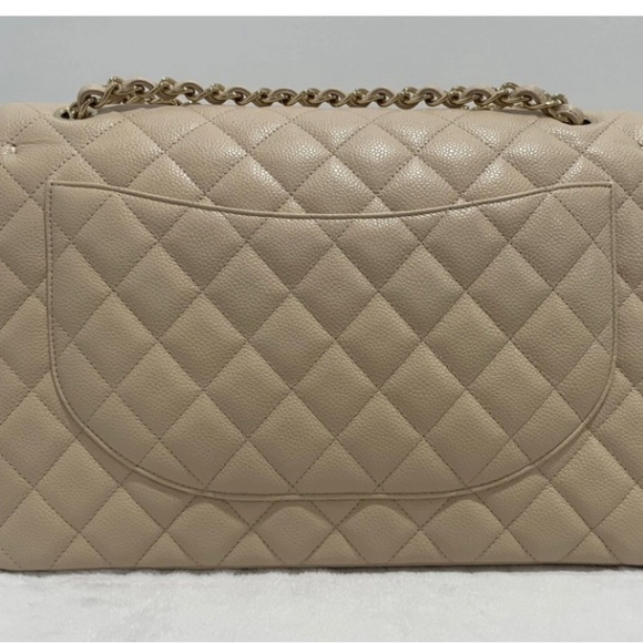 BNIB Chanel Maxi flap Beige Clair - Picture 16 of 16